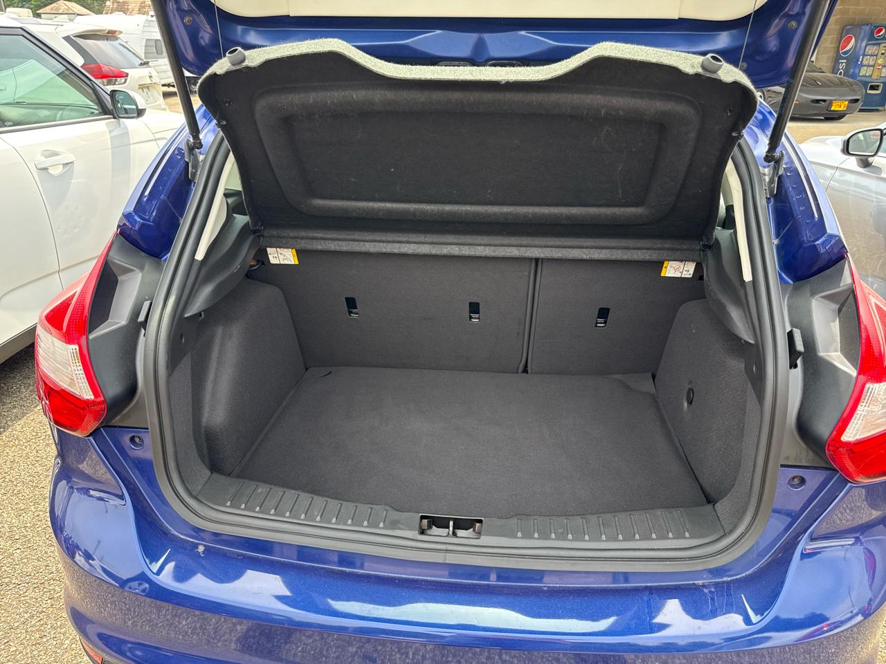 Ford Focus 5dr HB SE 2012