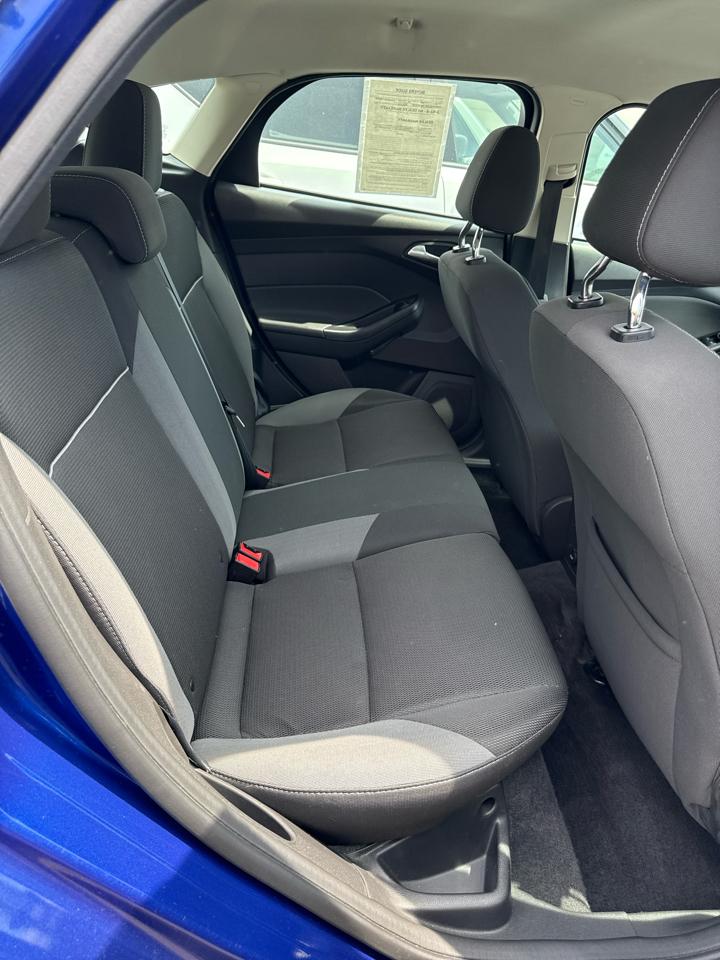 Ford Focus 5dr HB SE 2012