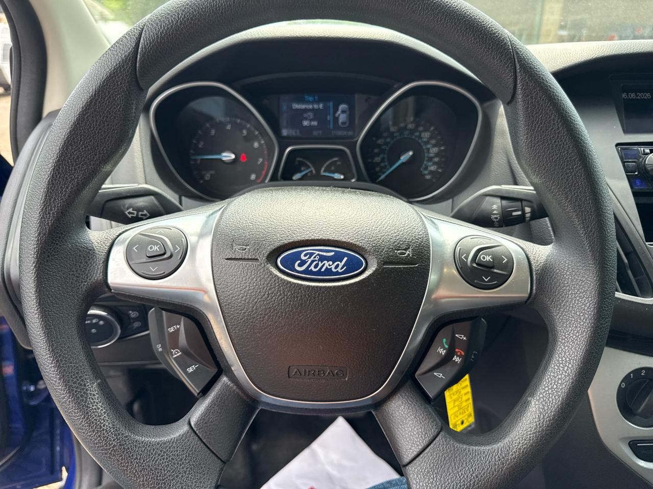 Ford Focus 5dr HB SE 2012