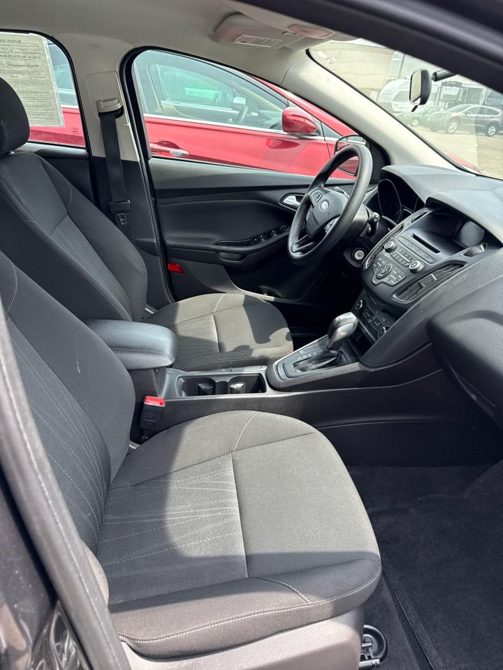 Ford Focus 5dr HB SE 2015