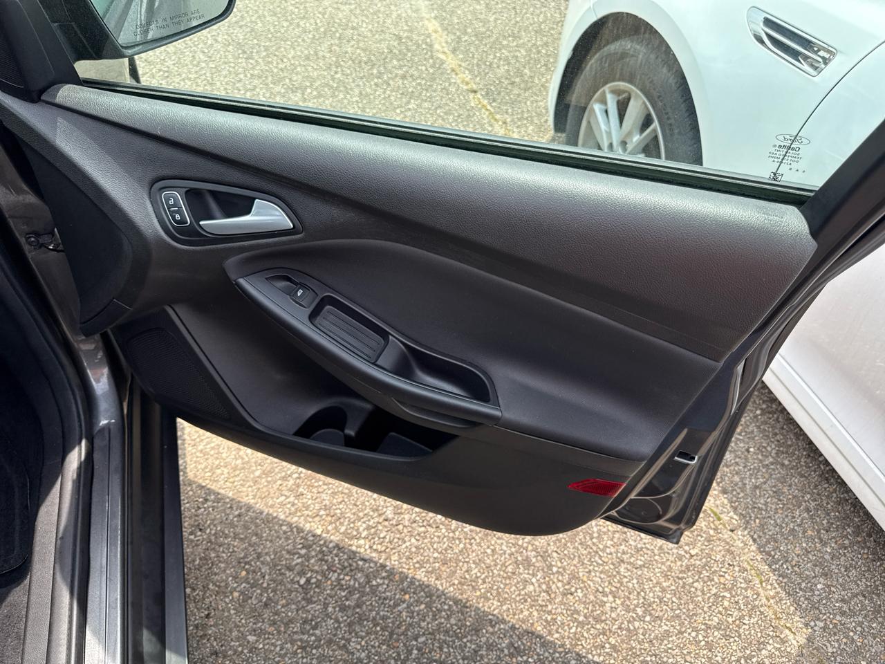 Ford Focus 5dr HB SE 2015