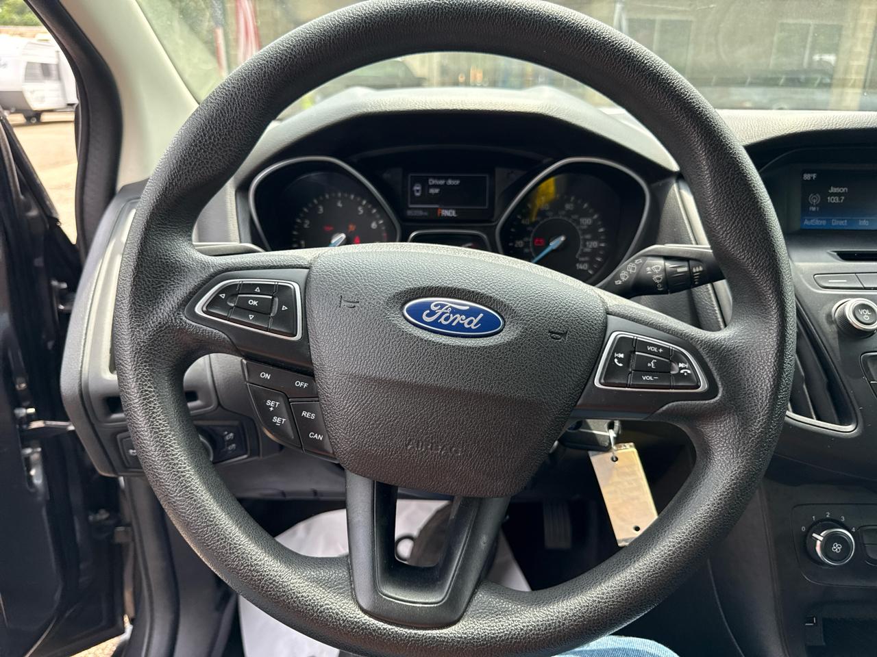 Ford Focus 5dr HB SE 2015