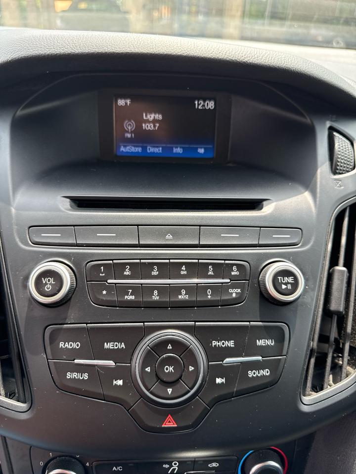 Ford Focus 5dr HB SE 2015