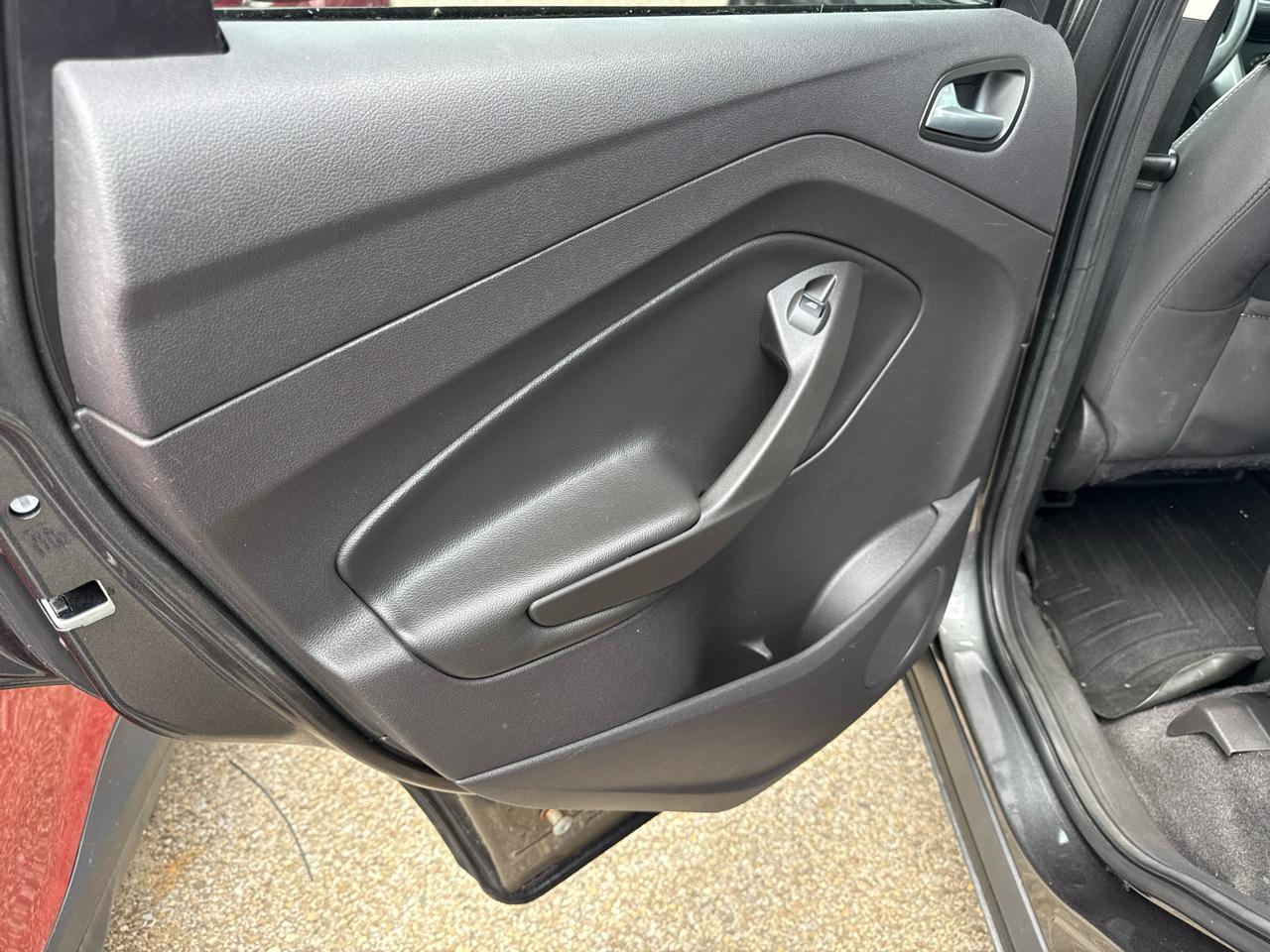 Ford Escape 4WD 4dr SE 2015