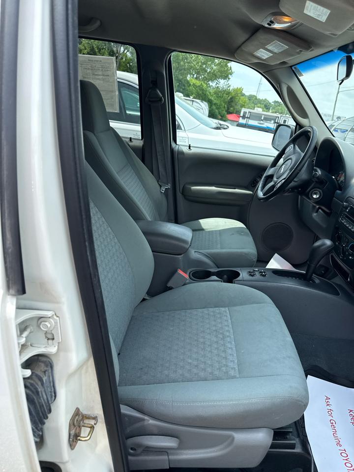 Jeep Liberty 2WD 4dr Sport 2007