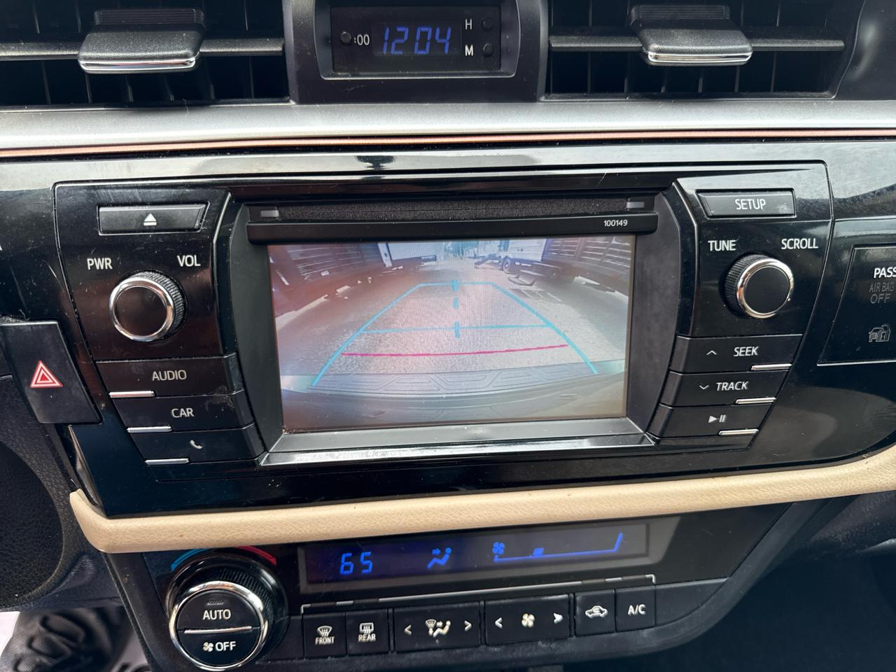 Toyota Corolla 4dr Sdn CVT LE Premium (Natl) 2015