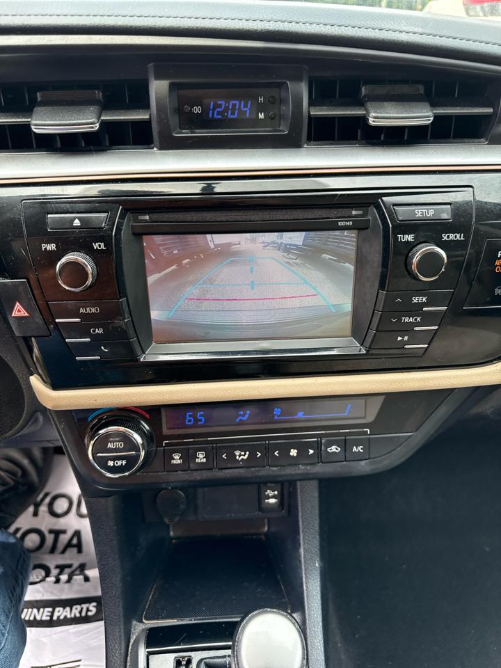Toyota Corolla 4dr Sdn CVT LE Premium (Natl) 2015