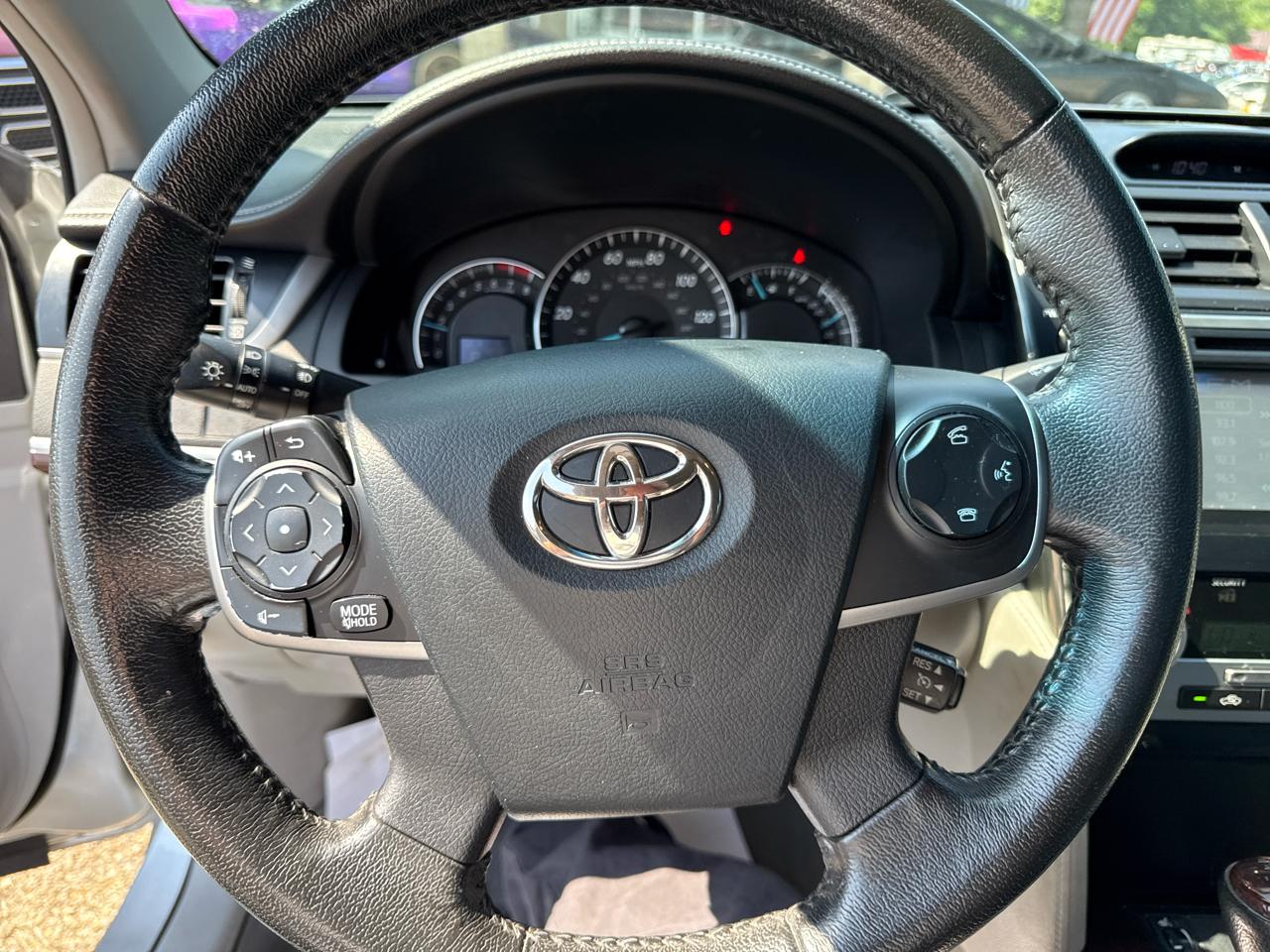 Toyota Camry 4dr Sdn I4 Auto SE Sport Limited Edition (Natl) 2012