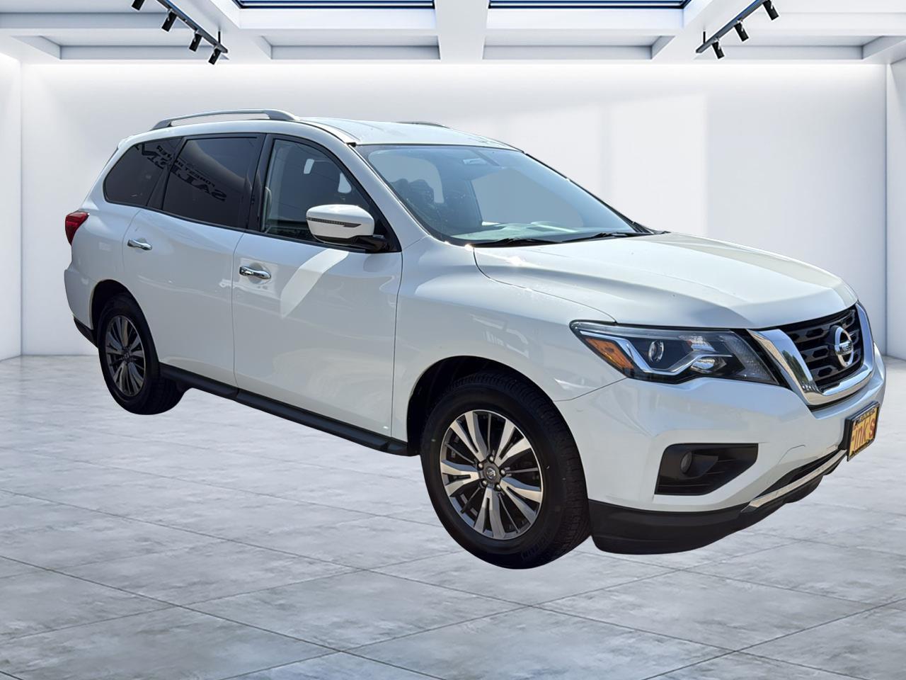 Nissan Pathfinder 4x4 SV 2019