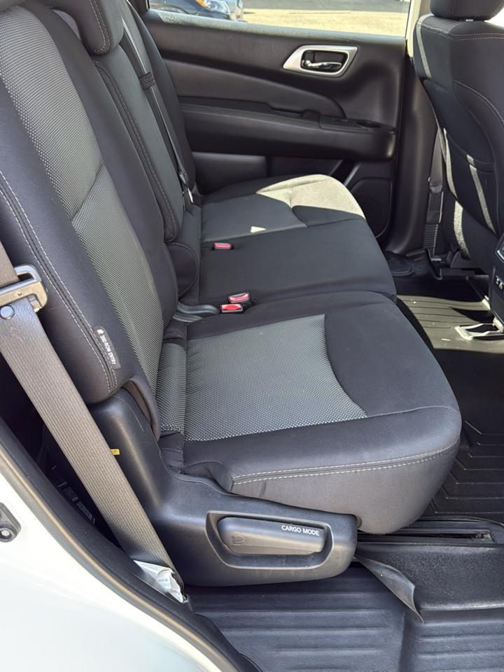 Nissan Pathfinder 4x4 SV 2019
