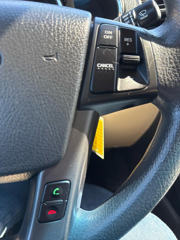 Kia Sorento 2WD 4dr I4 LX 2011