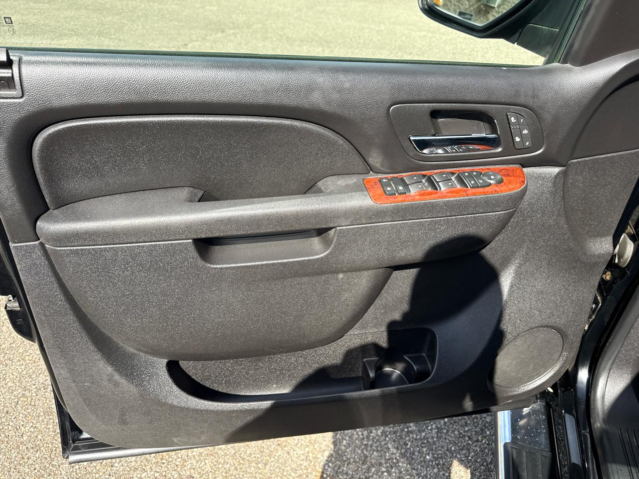GMC Sierra 1500 4WD Crew Cab 143.5" SLT 2011