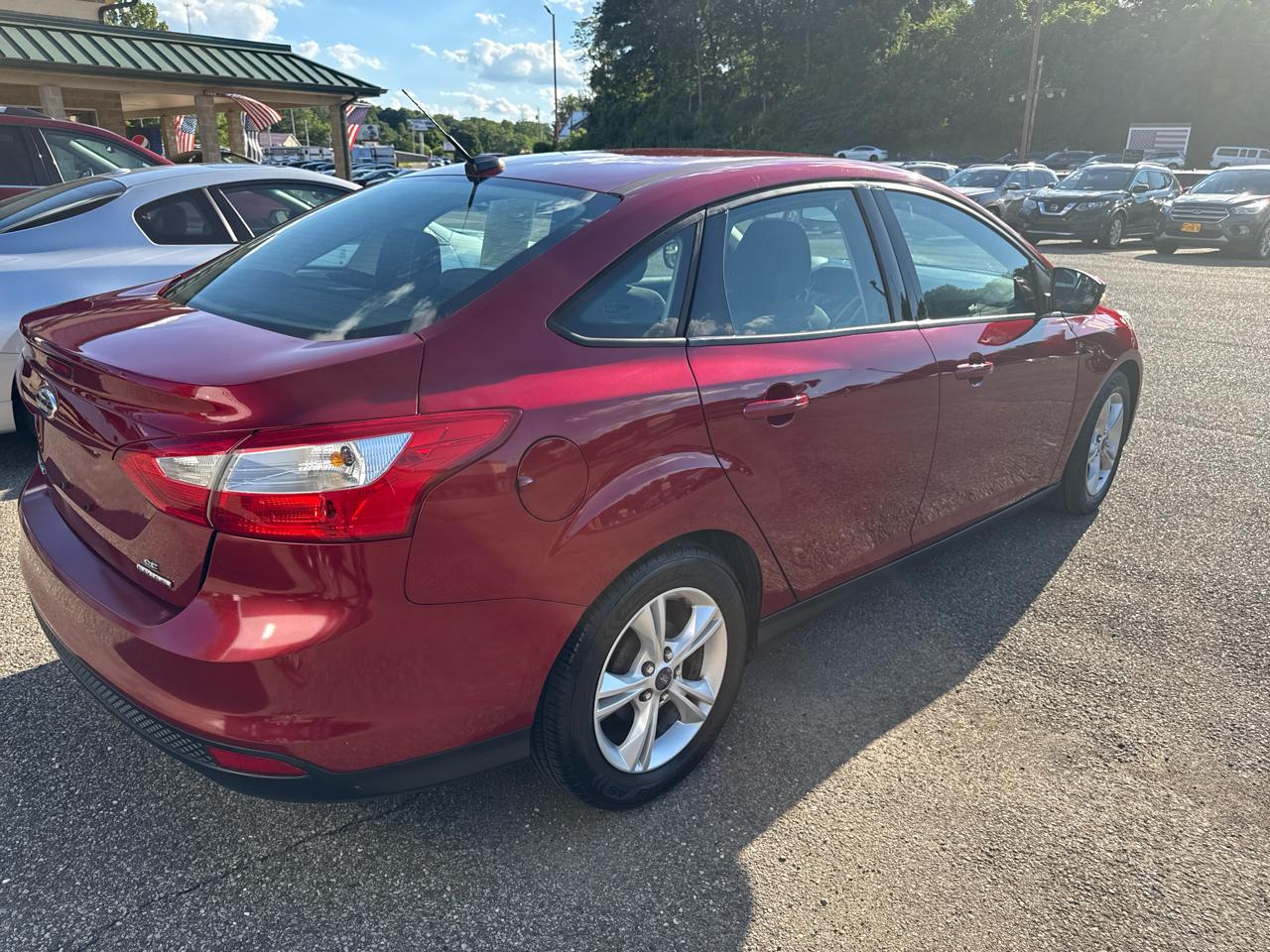 Ford Focus 4dr Sdn SE 2014