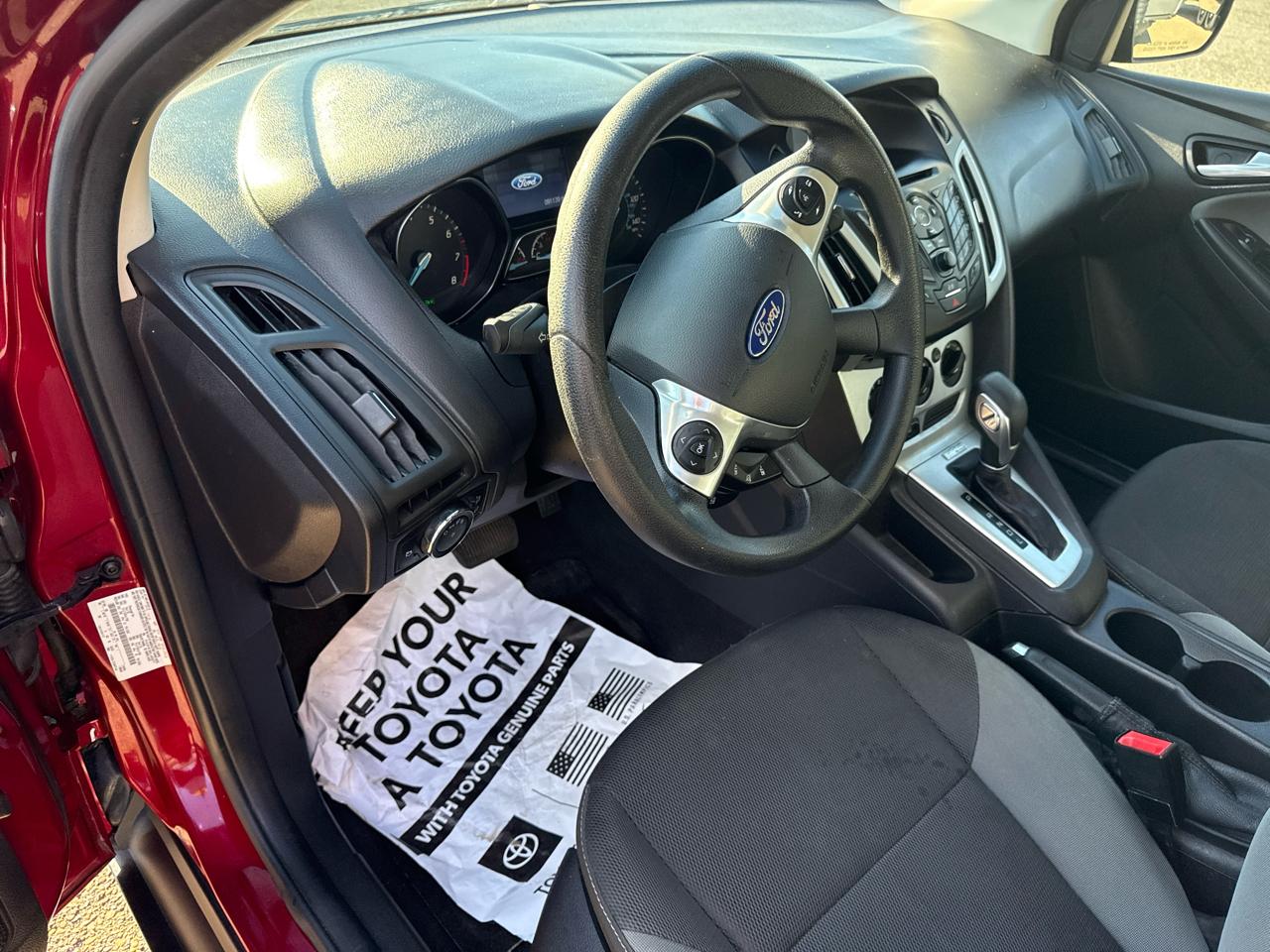 Ford Focus 4dr Sdn SE 2014
