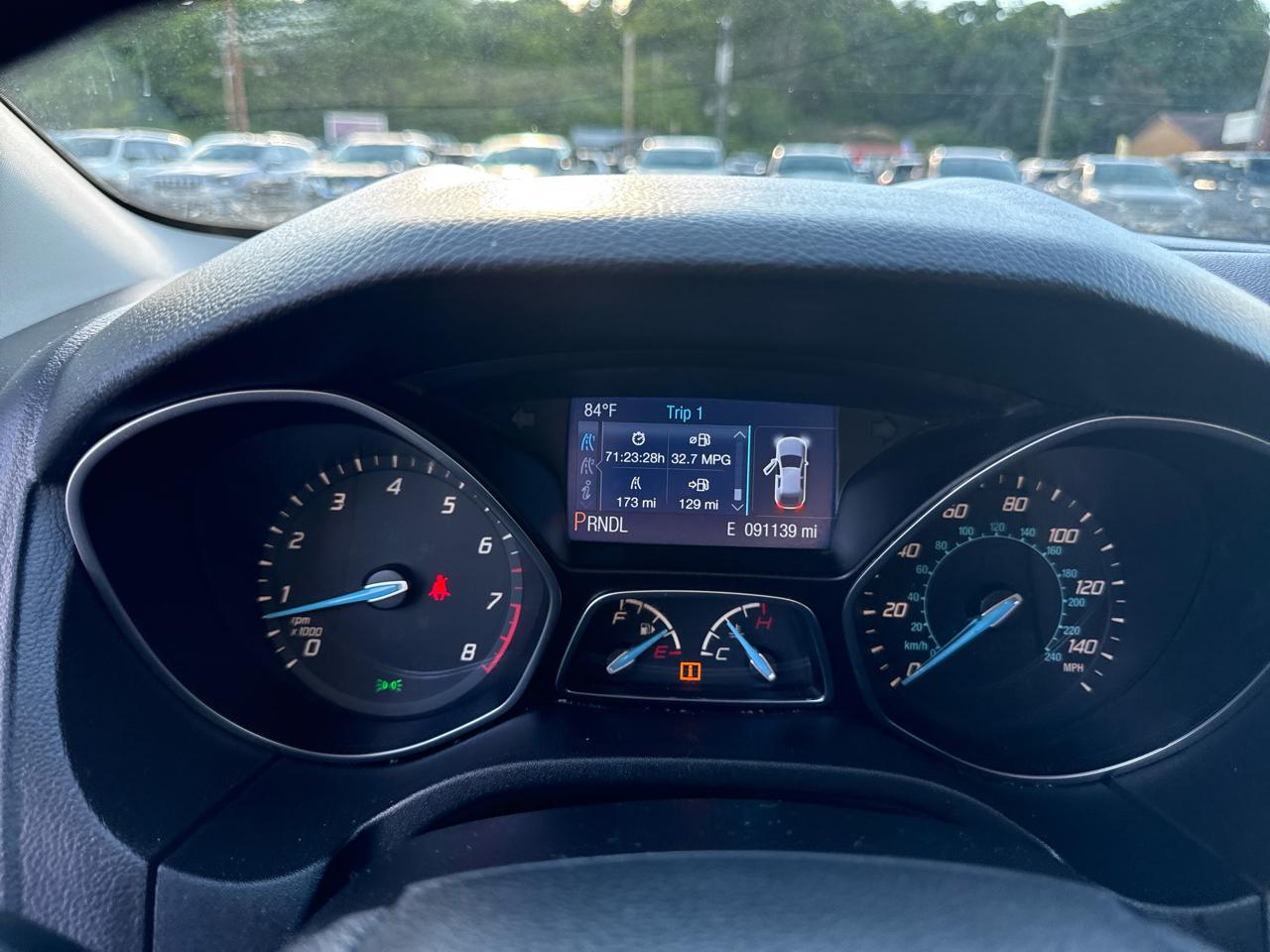Ford Focus 4dr Sdn SE 2014