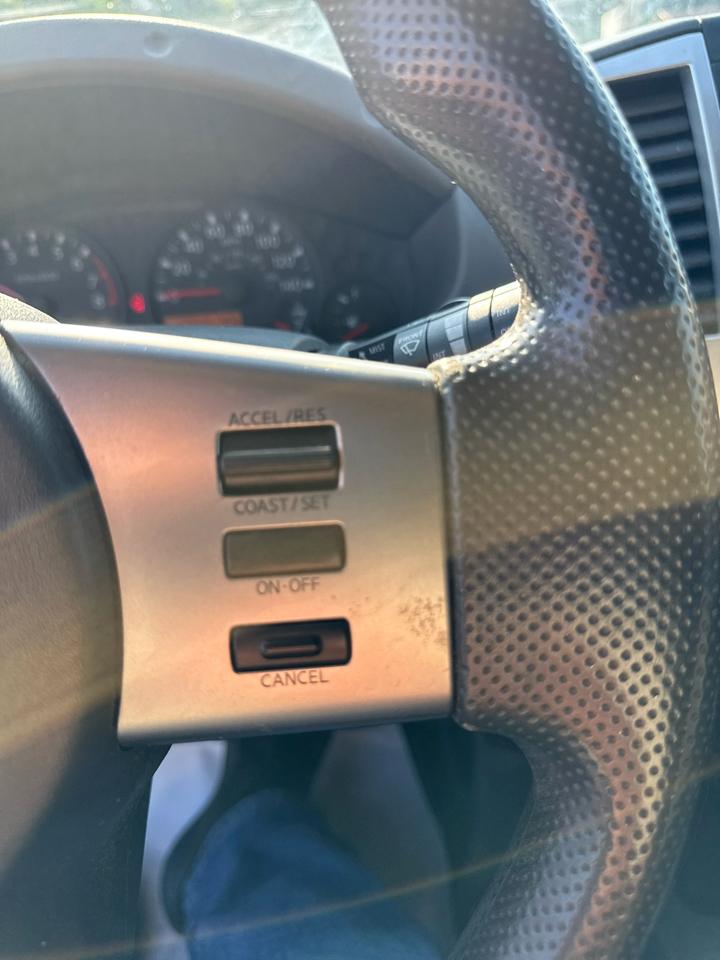 Nissan Xterra 2WD 4dr Auto S 2011