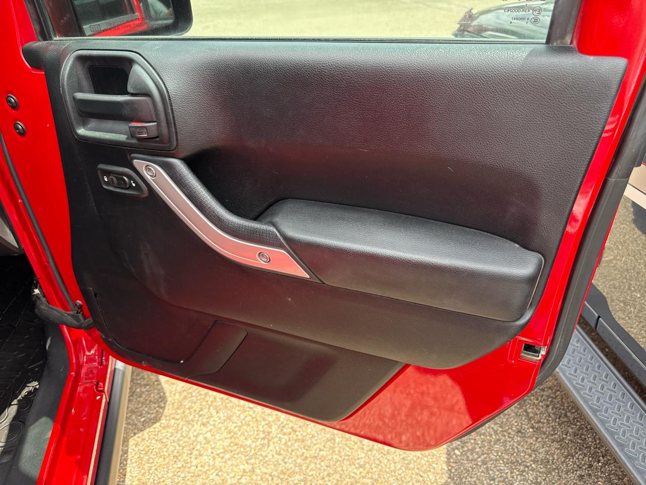 Jeep Wrangler Unlimited 4WD 4dr Rubicon 2014