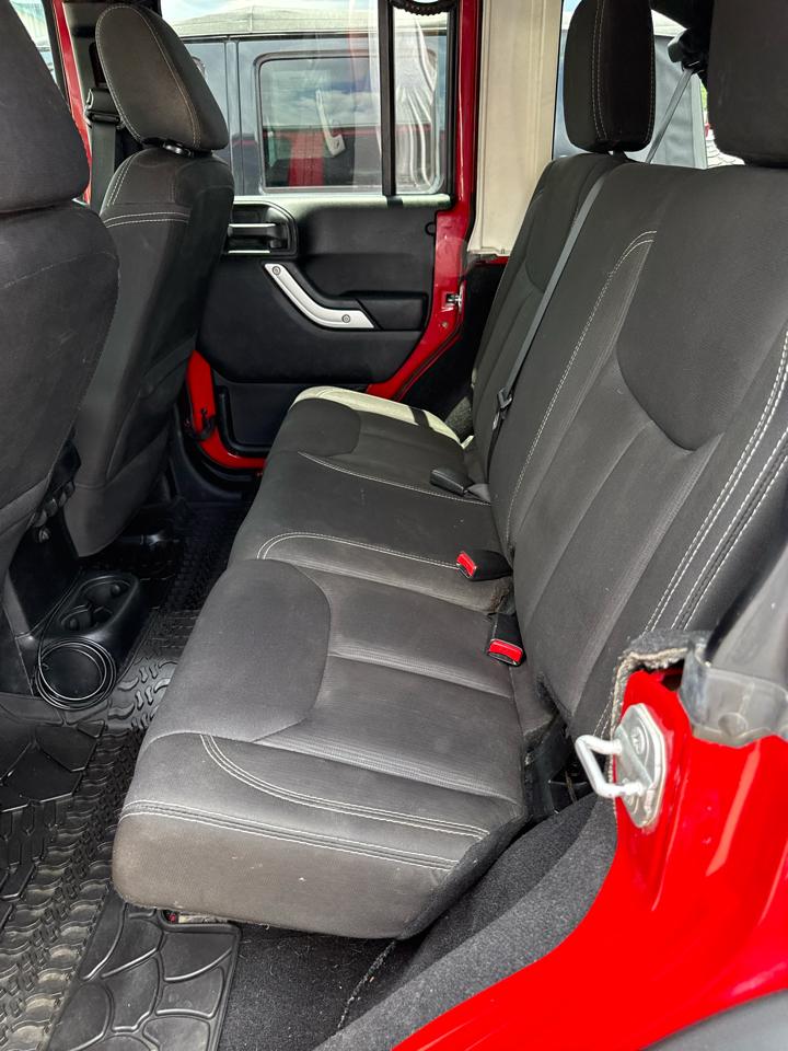 Jeep Wrangler Unlimited 4WD 4dr Rubicon 2014