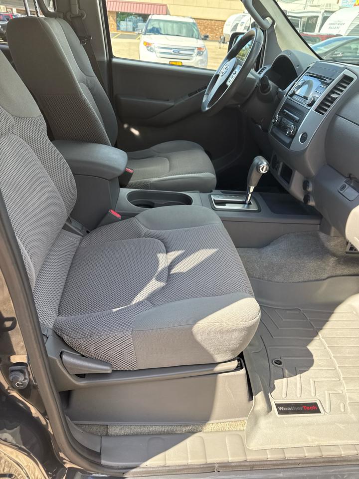 Nissan Frontier Crew Cab 4x2 SV Auto 2014