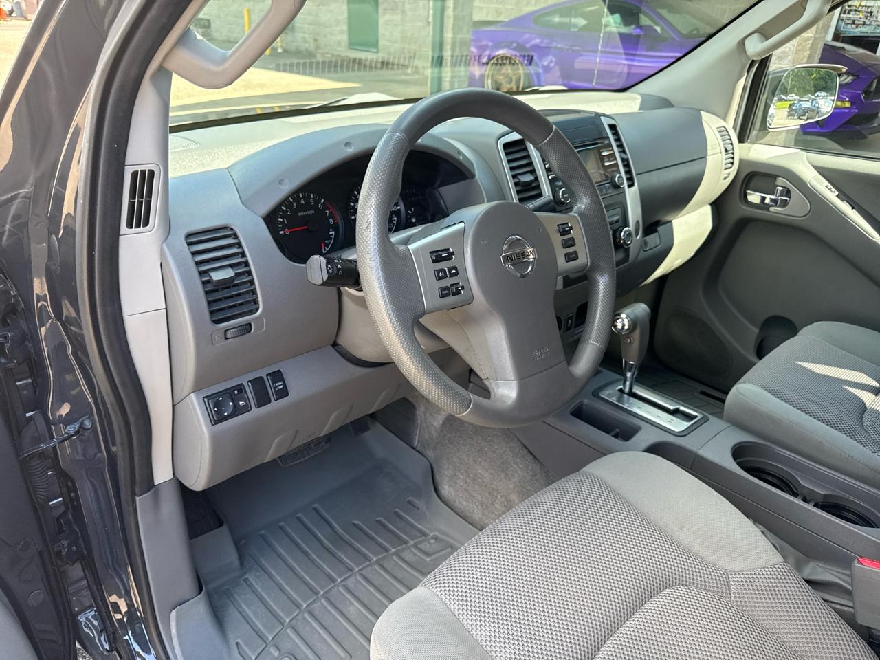 Nissan Frontier Crew Cab 4x2 SV Auto 2014