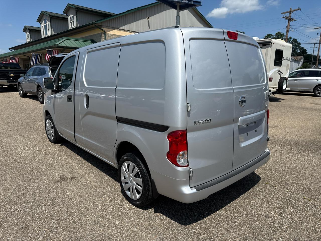 Nissan NV200 Compact Cargo I4 SV 2017
