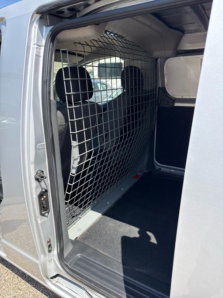 Nissan NV200 Compact Cargo I4 SV 2017