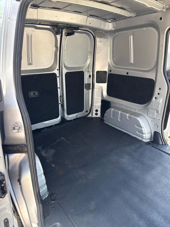 Nissan NV200 Compact Cargo I4 SV 2017