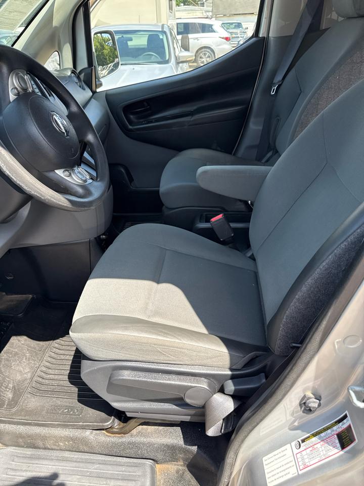 Nissan NV200 Compact Cargo I4 SV 2017