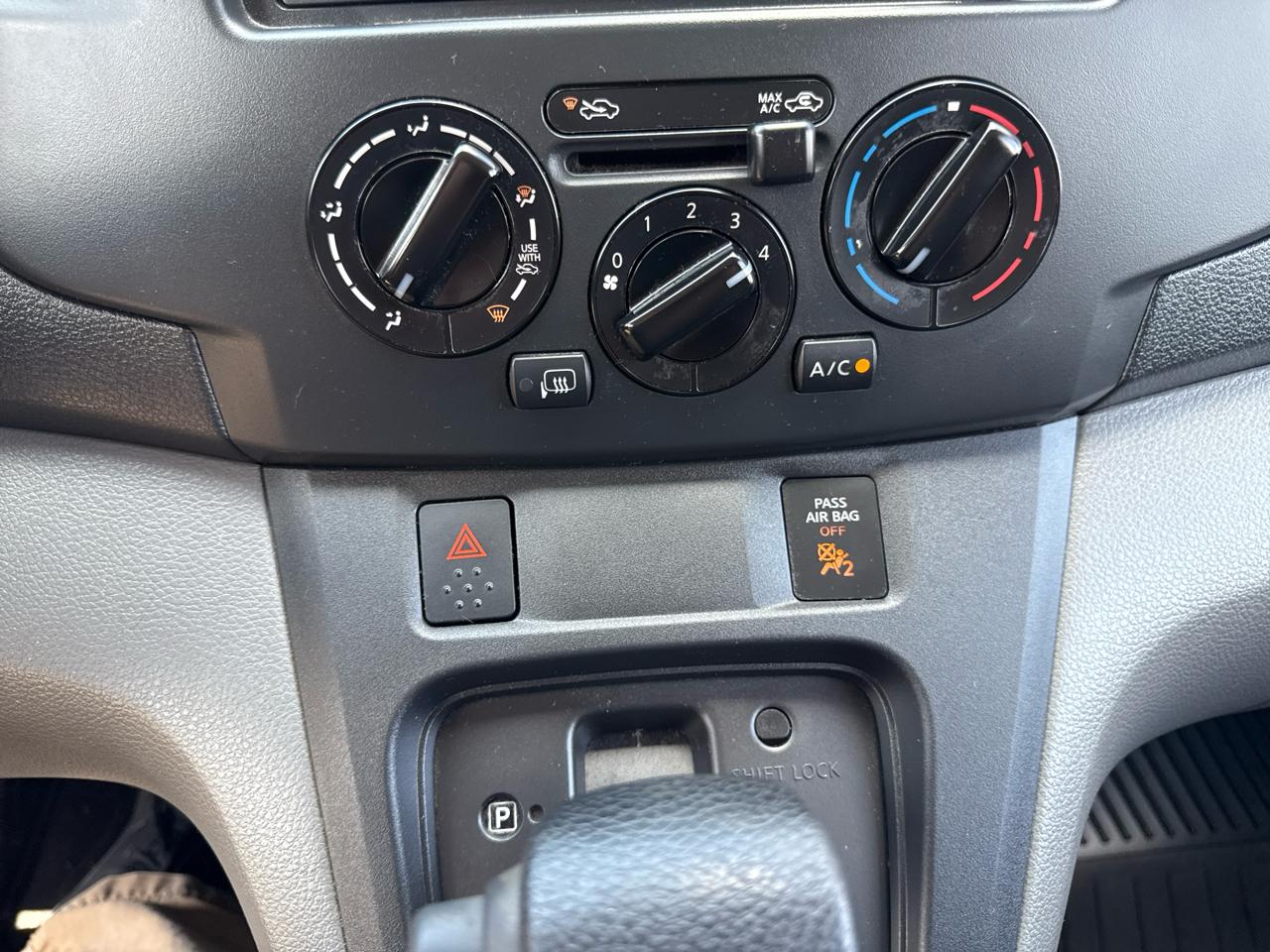 Nissan NV200 Compact Cargo I4 SV 2017