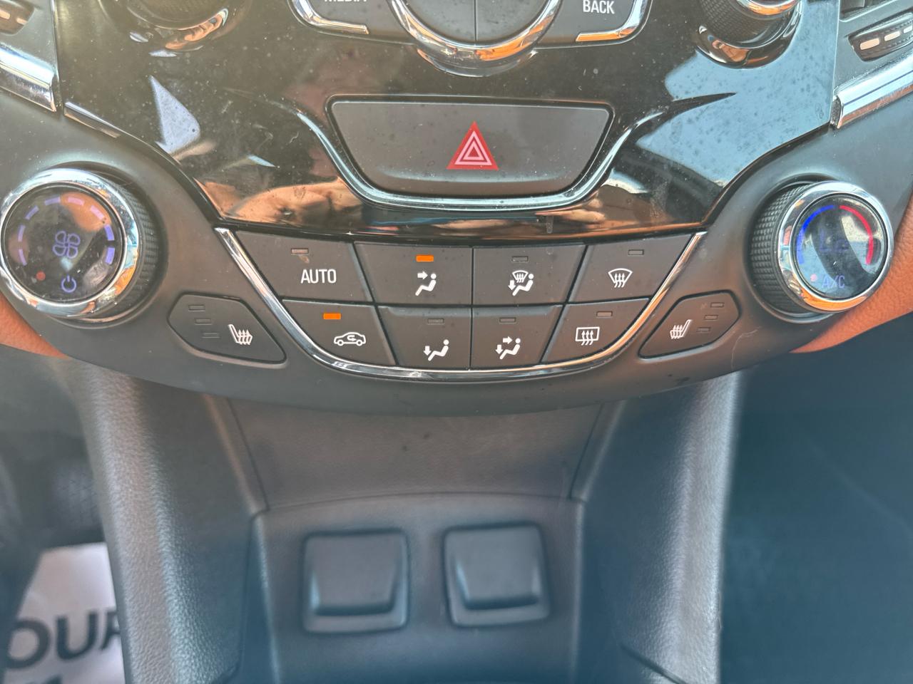 Chevrolet Cruze 4dr Sdn 1.4L Premier w/1SF 2017