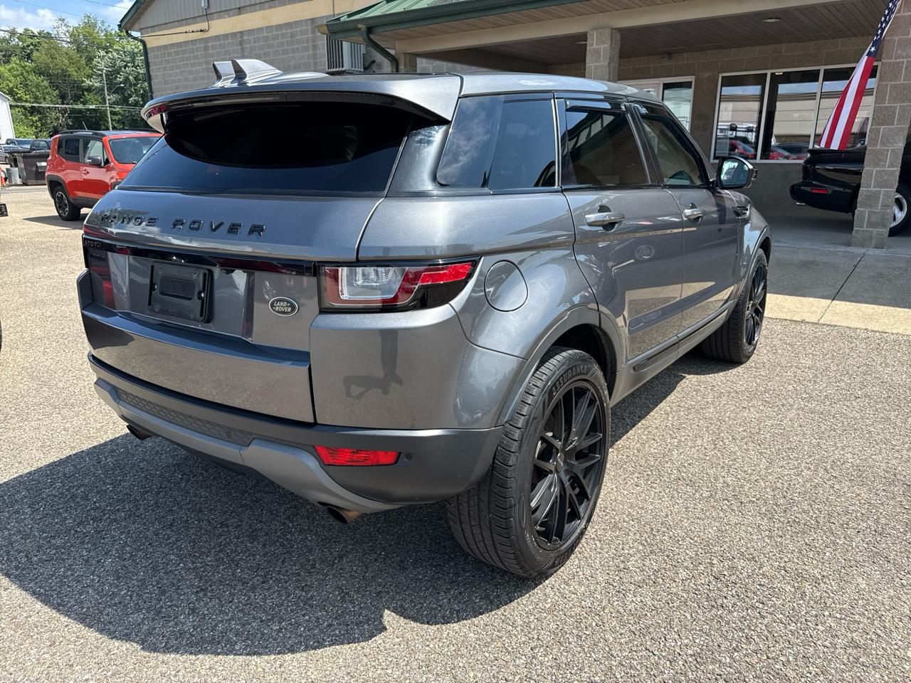 Land Rover Range Rover Evoque 5 Door SE 2017