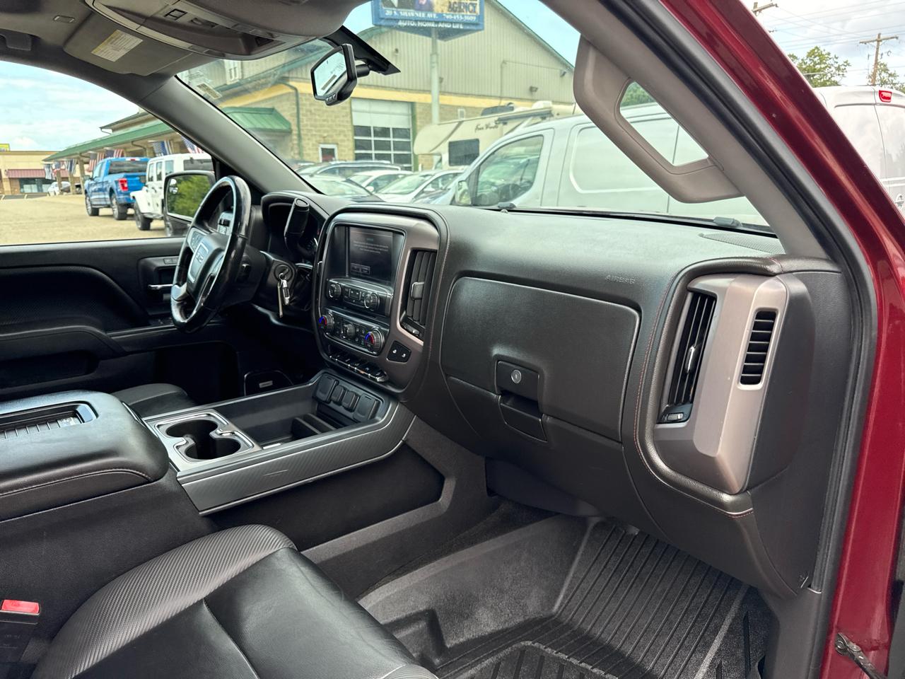 GMC Sierra 1500 4WD Crew Cab 143.5" SLT 2017