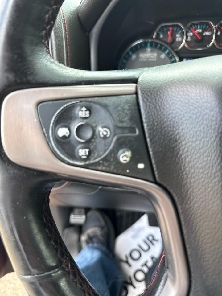 GMC Sierra 1500 4WD Crew Cab 143.5" SLT 2017