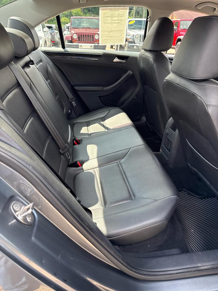 Volkswagen Jetta 1.8T SEL Auto 2017