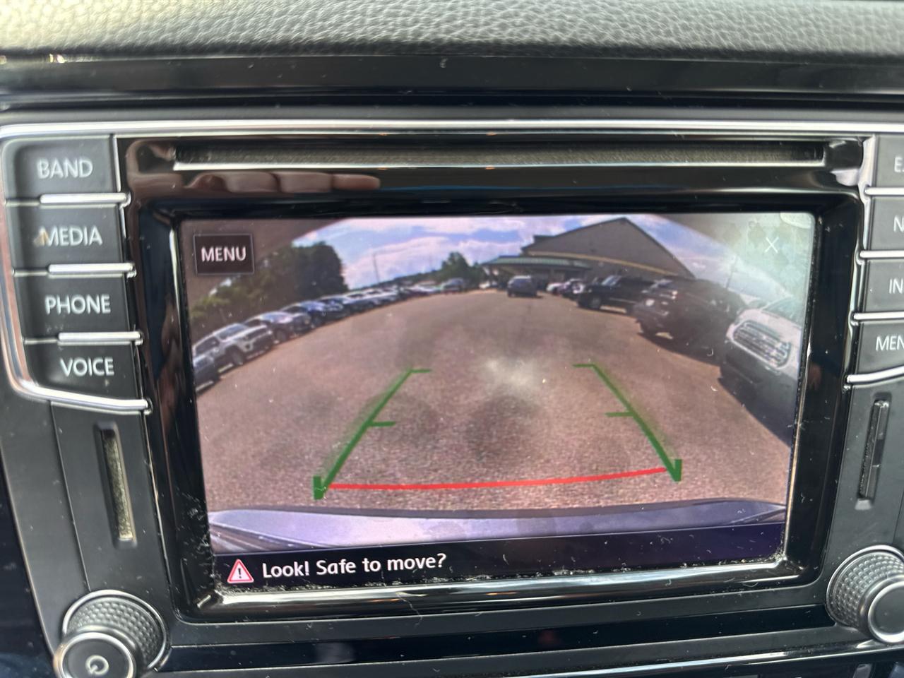 Volkswagen Jetta 1.8T SEL Auto 2017