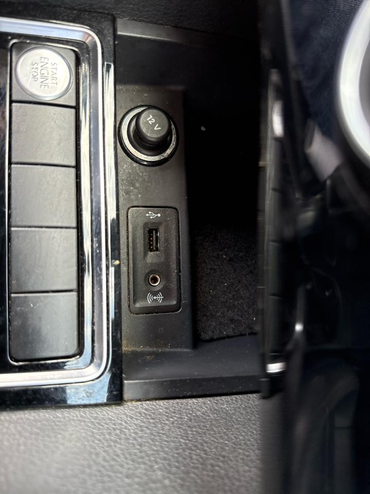 Volkswagen Jetta 1.8T SEL Auto 2017