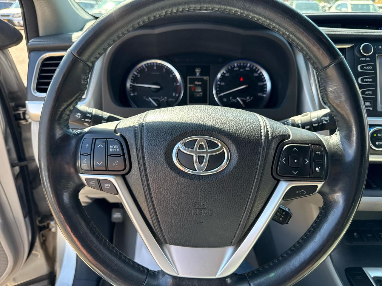 Toyota Highlander AWD 4dr V6 Limited (Natl) 2014