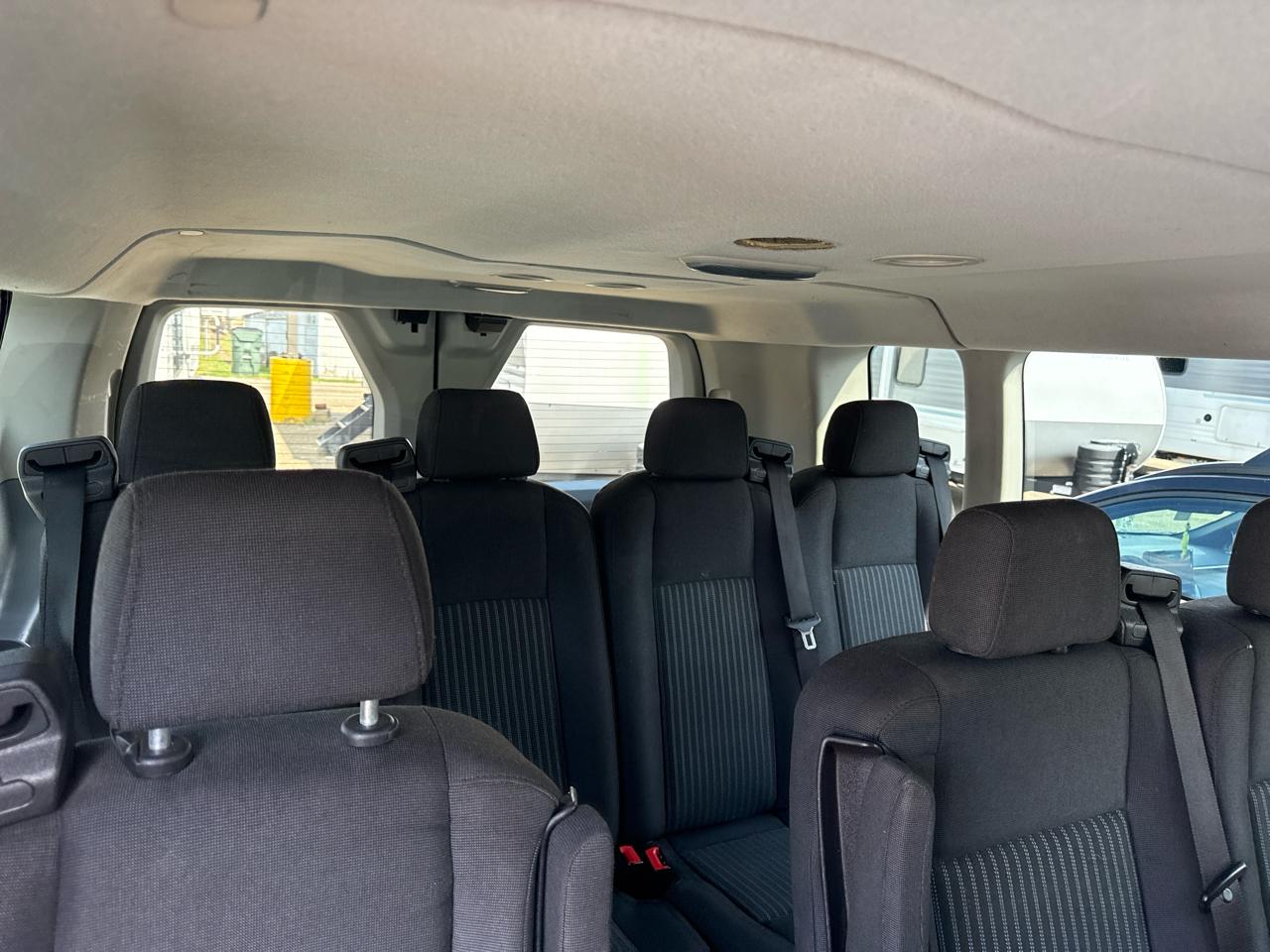 Ford Transit Wagon T-350 148" Low Roof XLT Swing-Out RH Dr 2015