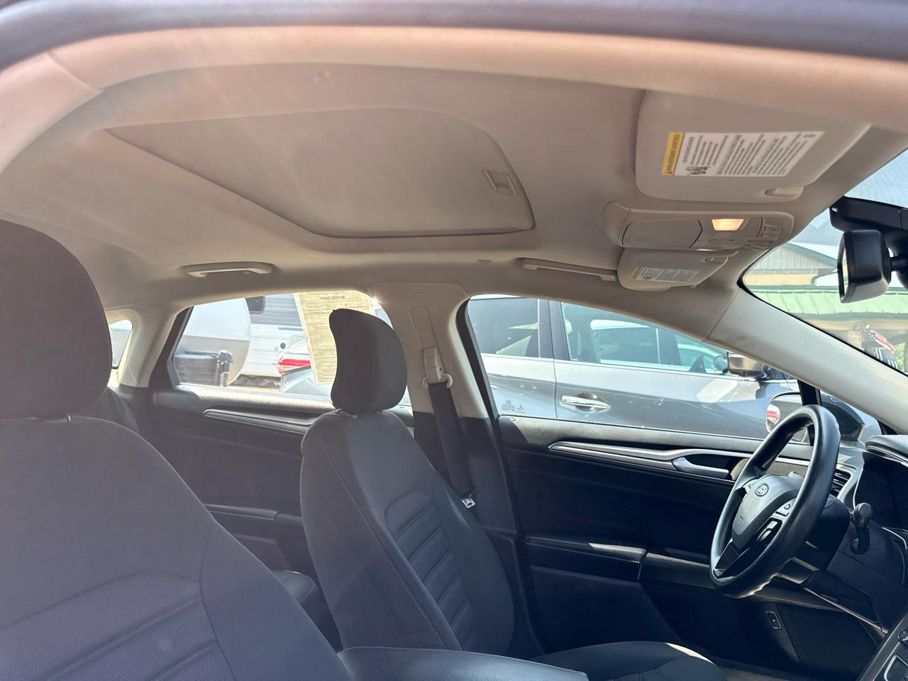 Ford Fusion Hybrid SE FWD 2019