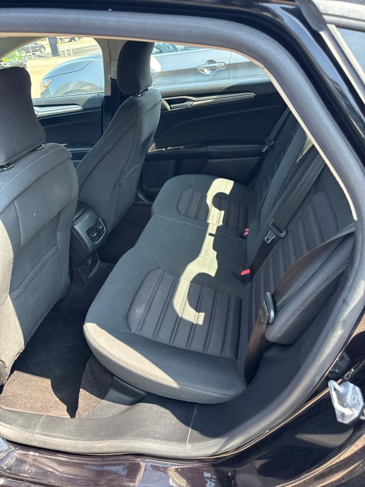 Ford Fusion Hybrid SE FWD 2019