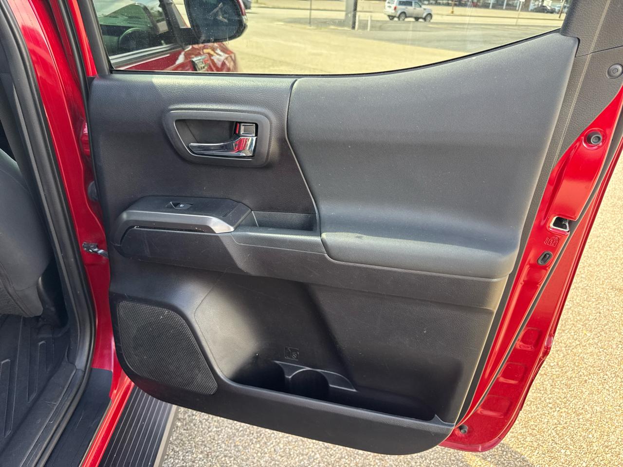 Toyota Tacoma 4WD TRD Off Road Double Cab 5' Bed V6 MT (Natl) 2020