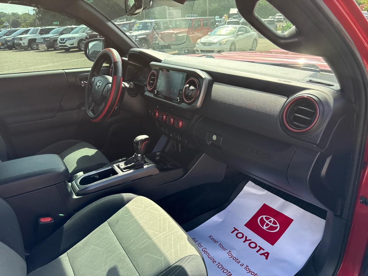 Toyota Tacoma 4WD TRD Off Road Double Cab 5' Bed V6 MT (Natl) 2020