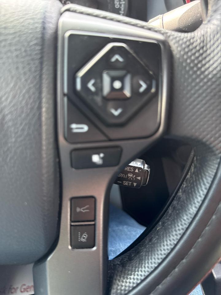 Toyota Tacoma 4WD TRD Off Road Double Cab 5' Bed V6 MT (Natl) 2020