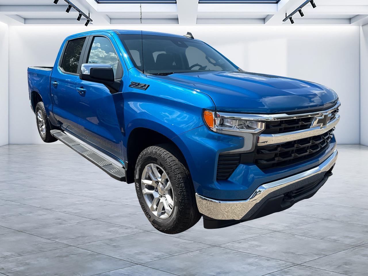 Chevrolet Silverado 1500 4WD Crew Cab 147" LT w/1LT 2024