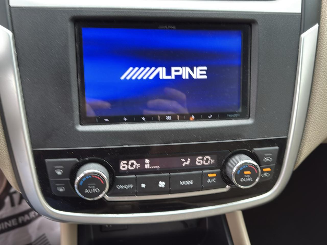 Nissan Altima 2.5 SV Sedan 2018