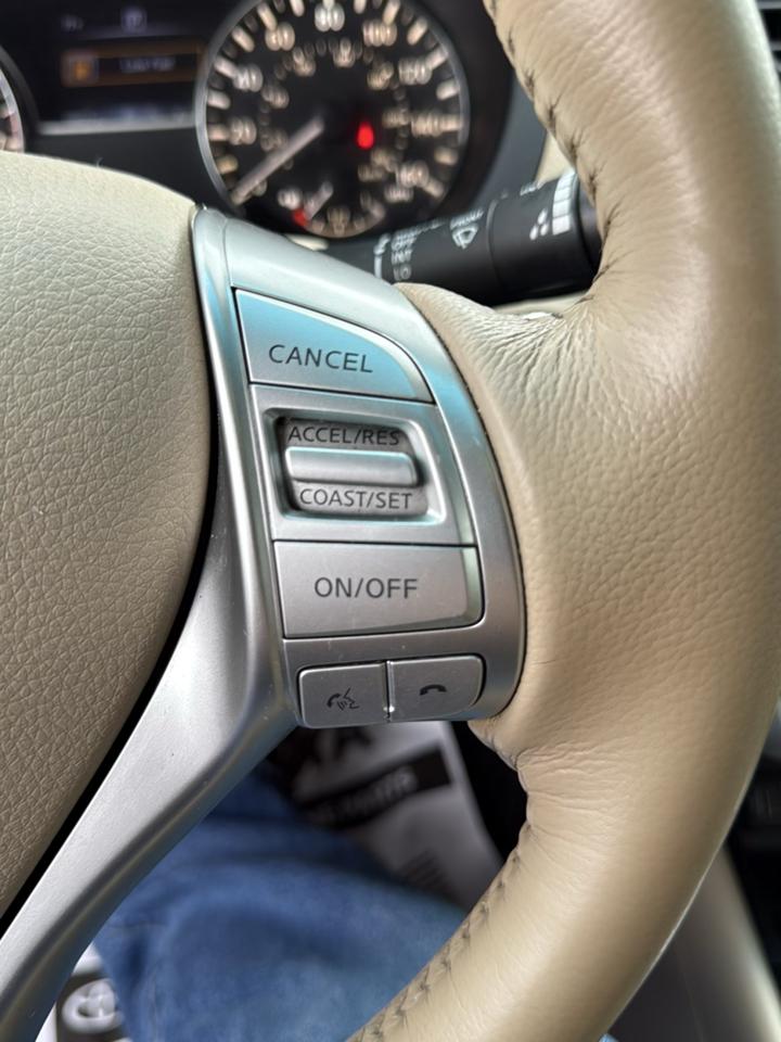 Nissan Altima 2.5 SV Sedan 2018