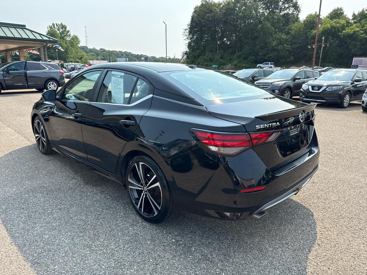 Nissan Sentra SR CVT 2020