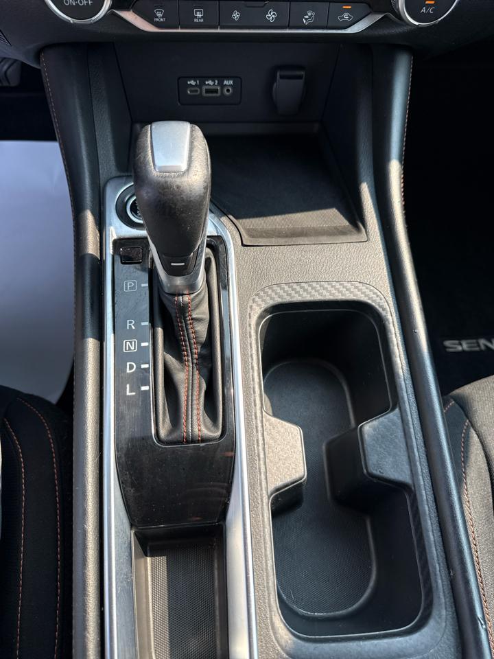 Nissan Sentra SR CVT 2020