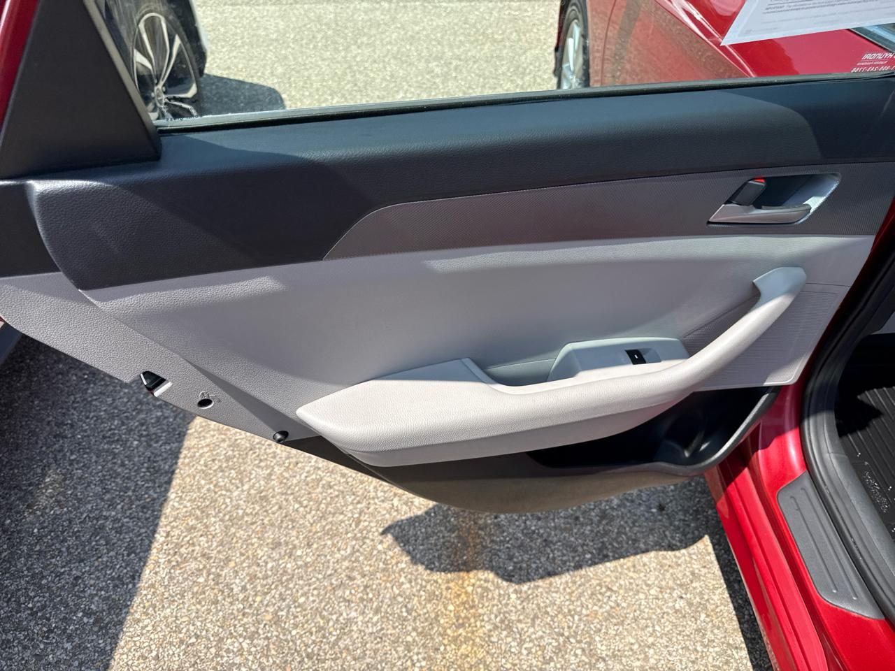 Hyundai Sonata SE 2.4L 2018