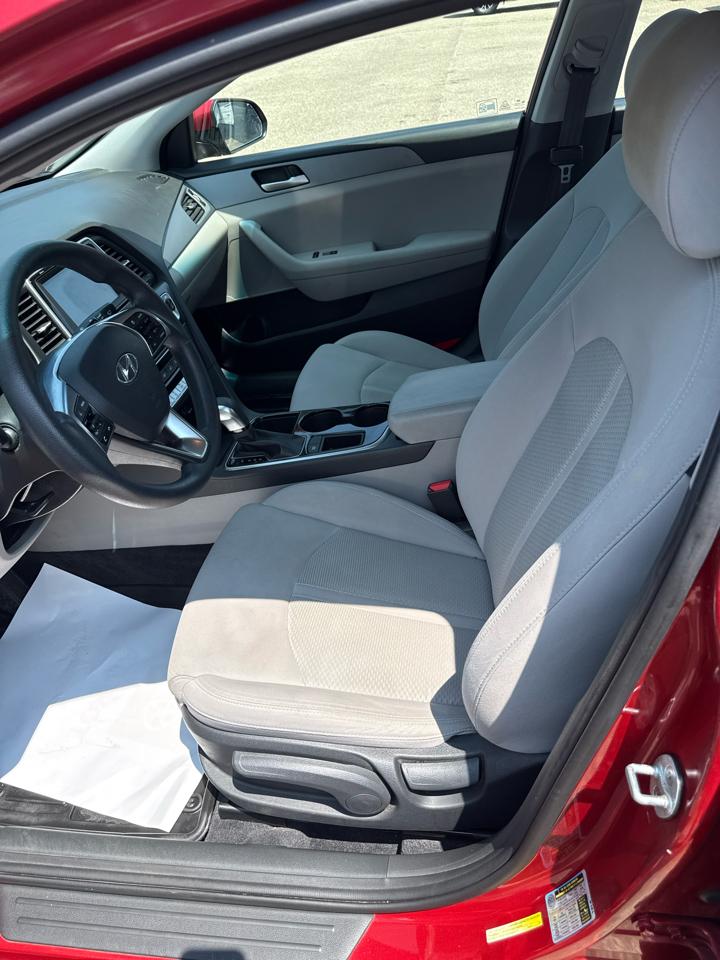 Hyundai Sonata SE 2.4L 2018